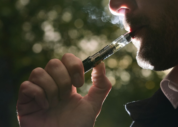 Legal Perspectives on HHC Vaping in Romania: Understanding the Current Laws and Potential Reforms