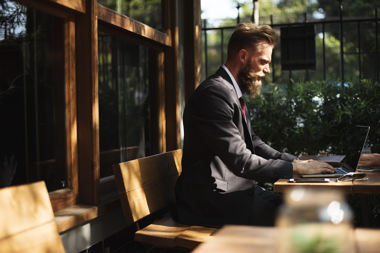 Beard, business, business people — Ten Essential Tools for Private Note-Taking